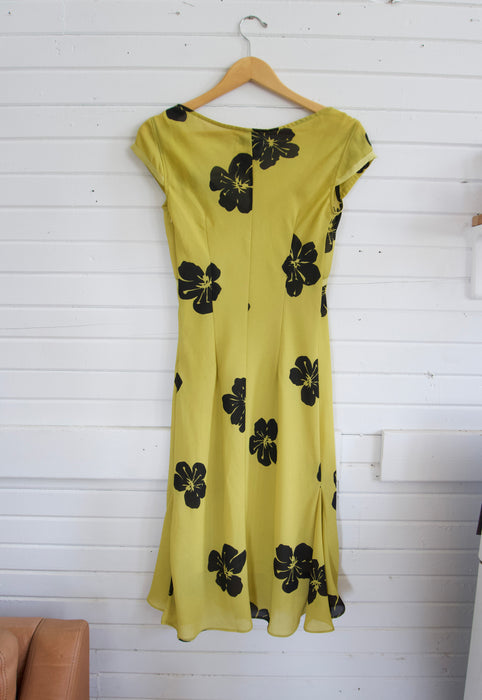 Vintage Avocado Green 2000s Hibiscus flower Dress