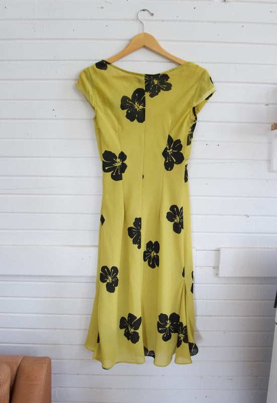 Vintage Avocado Green 2000s Hibiscus flower Dress