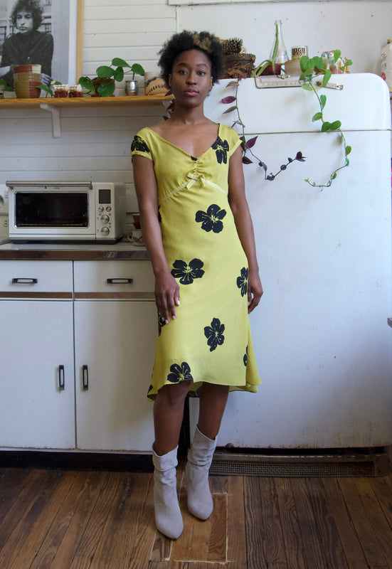 Vintage Avocado Green 2000s Hibiscus flower Dress