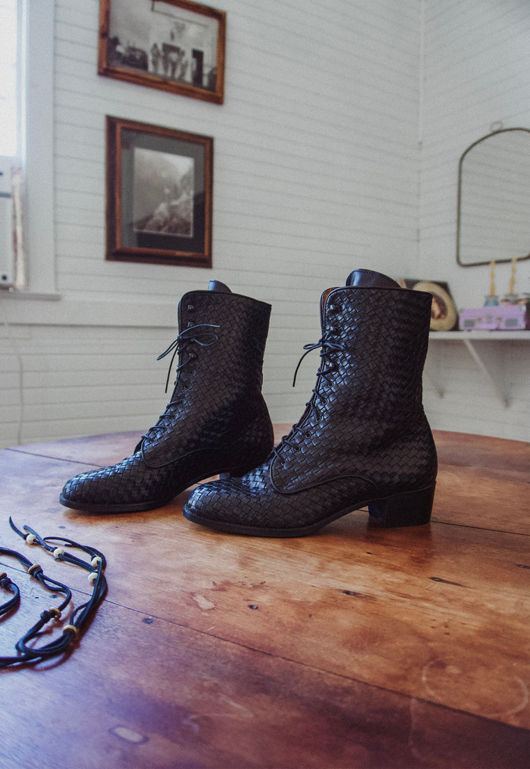 Vintage J. Peterman Company Woven Leather Lace Up Boots