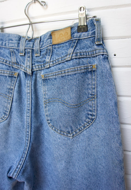 80s Lee Tapered Leg Medium Blue Cotton Jeans 27