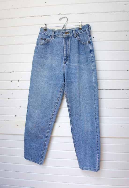 Tapered Leg Medium Blue Cotton Jeans 27