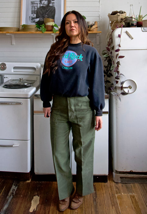 Vintage Hard Rock Cafe Faded Y2K Sweatshirt Christie Araujo