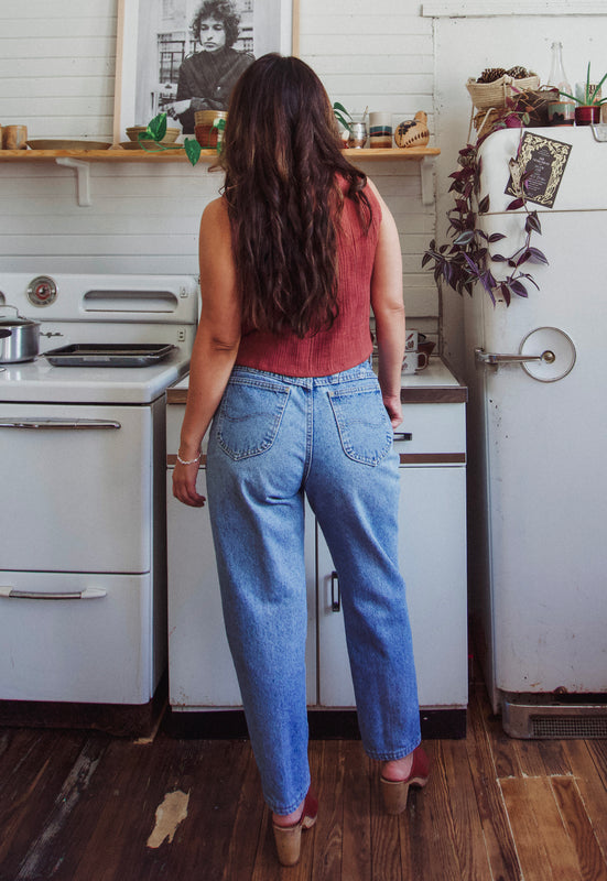 Christie Araujo Tapered Leg Medium Blue Cotton Jeans 27