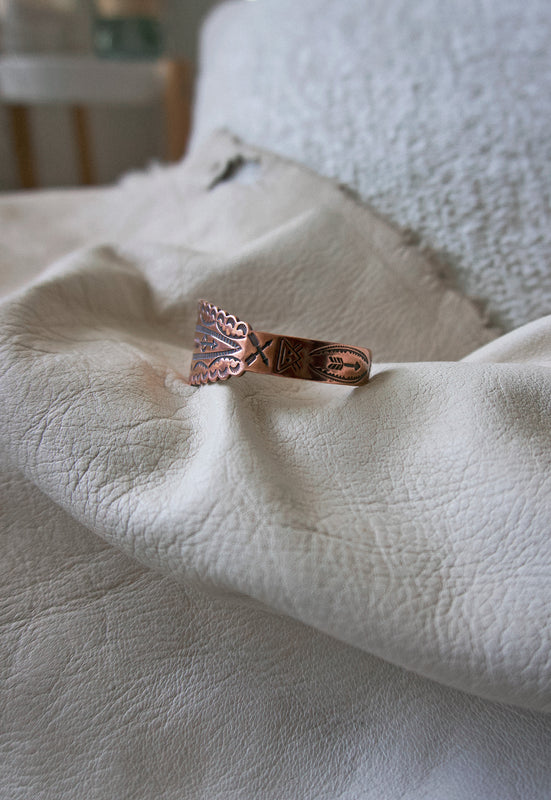 Vintage Copper Scalloped Stamped Bracelet Cross Arrows
