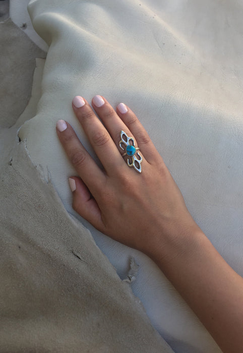 Vintage Native American Sandcast Sterling Silver Turquoise Signed Ring