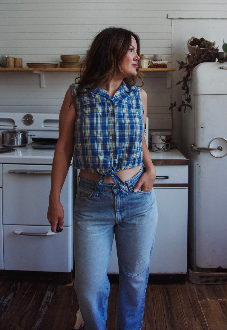 Vintage 90's Country Sleeveless Plaid Shirt