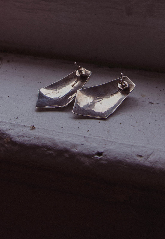 Onyx sawtooth bezel native concho sterling silver earrings