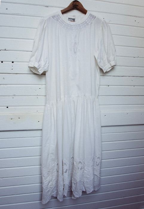 Christie Araujo Lightweight Cotton 1920s style dress