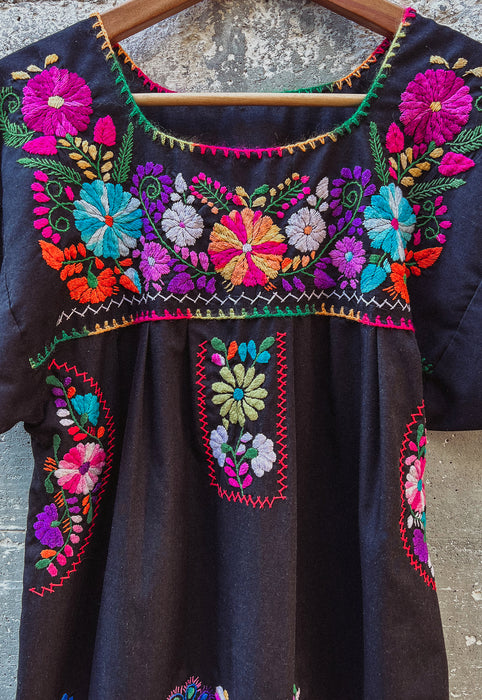Idylwild Vintage Black Traditional Mexican Pueblo Dress