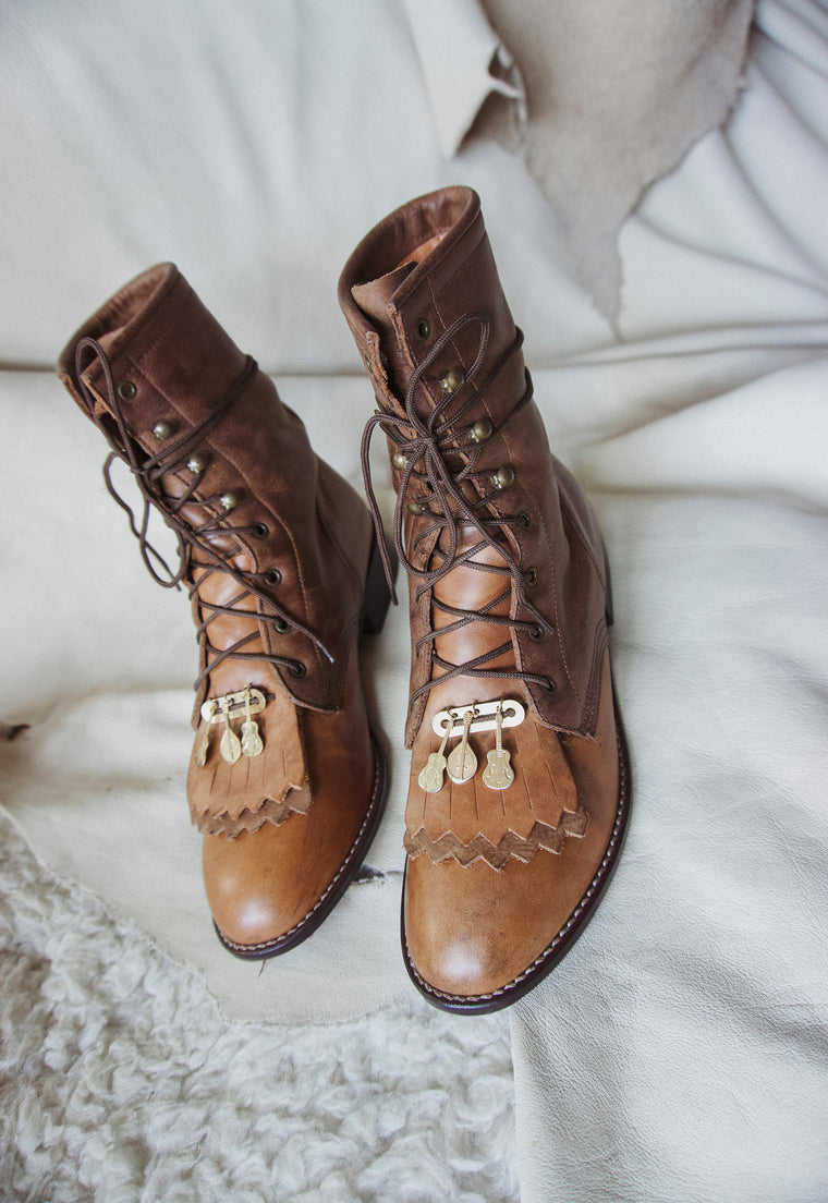 Vintage Folk Dream Honey Lace Up Kiltie Boots with Brass Charms Women's Size 7.5