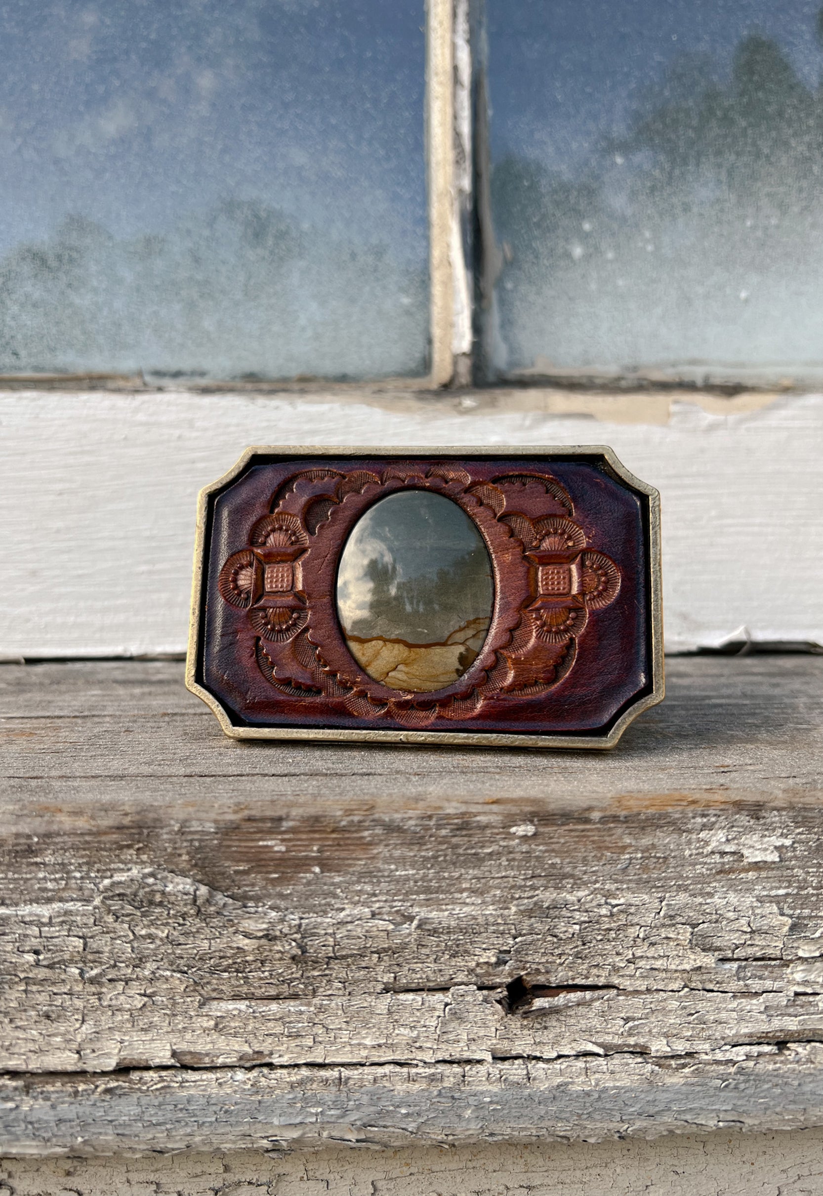 Owyhee Jasper and tooled leather belt buckle vintage 70s