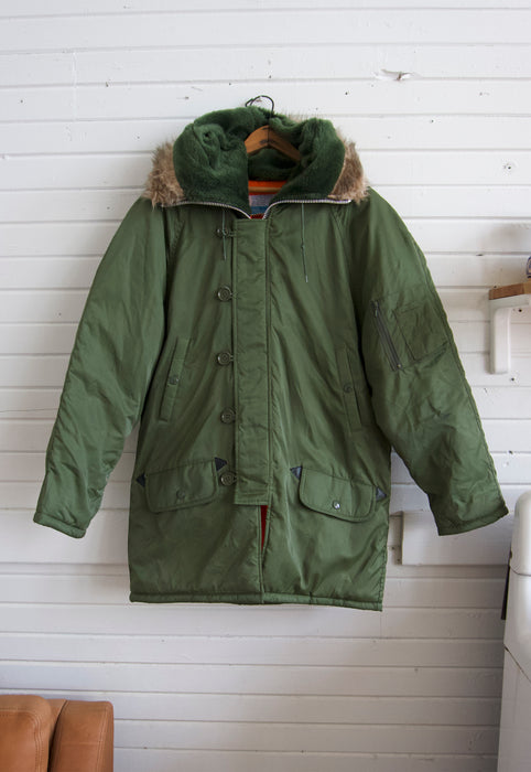 Vintage 70s Work Leisure Army Green Quilted Snorkle Parka