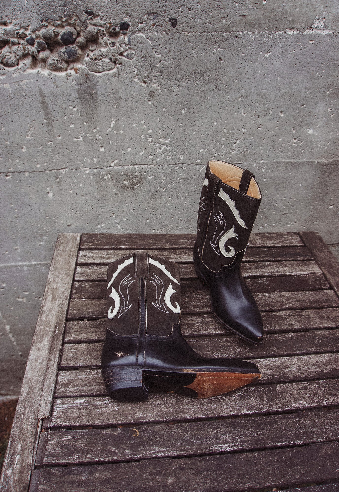 Vintage black clearance cowboy boots