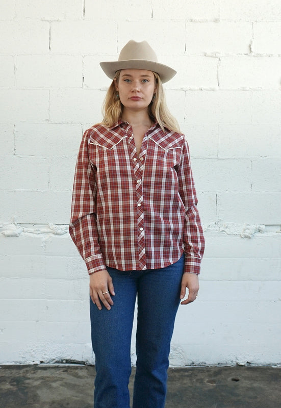 Women's Vintage Pearl Snap Western Shirt with White Piping