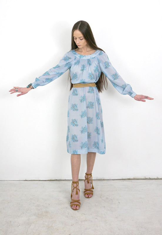 Cornflower Blue Floral Smocked Peasant Dress – Idylwild Cornflower Blue Floral Smocked Peasant Dress – Idylwild